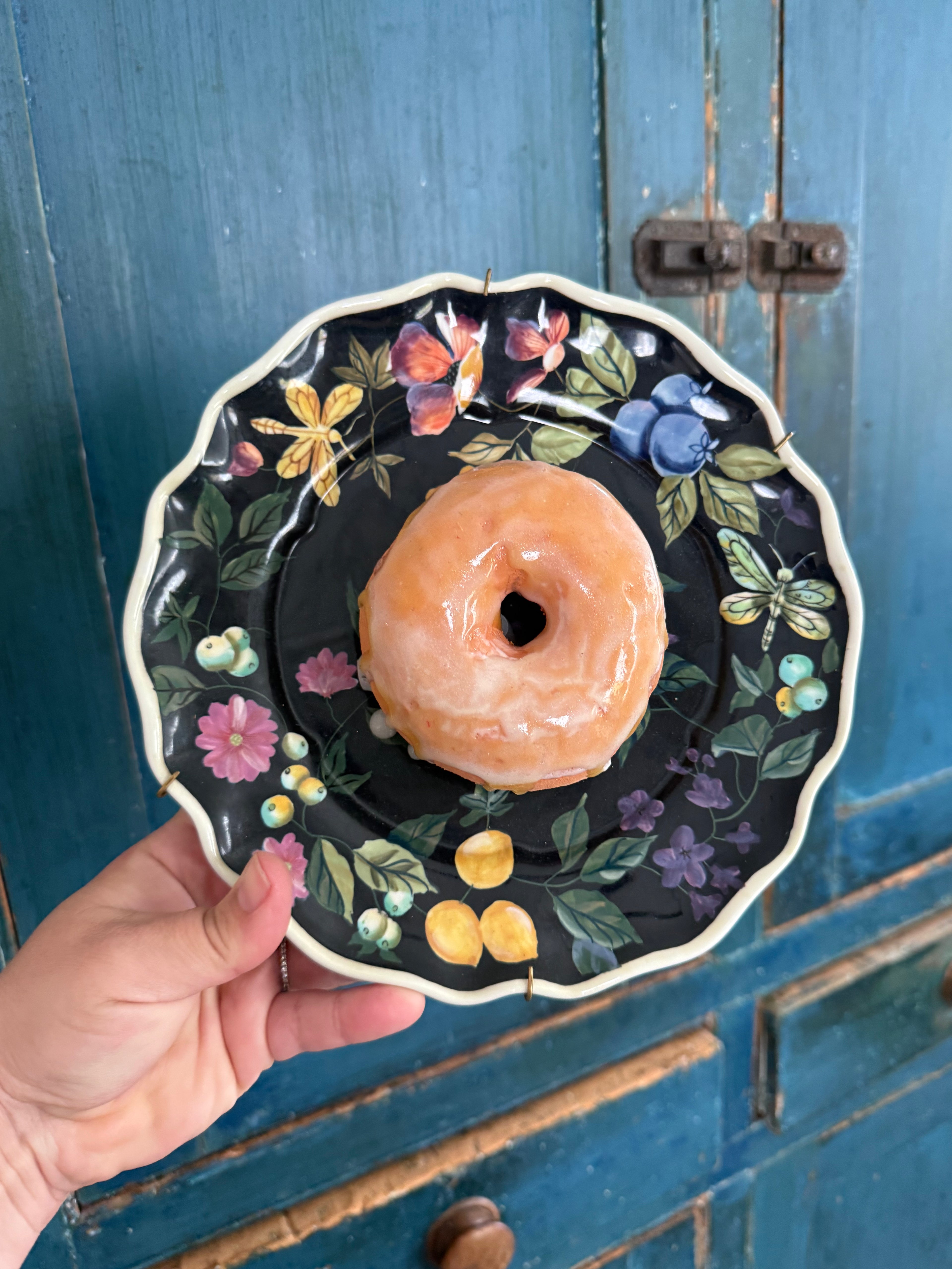 Fake Food Plate- Glazed Donut